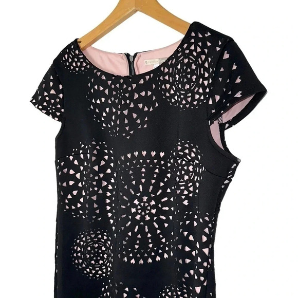 dress barn Camryn 12 black laser cut short sleeve dress‎ - Picture 2 of 7